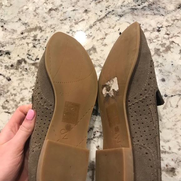 Dolce Vita women’s loafers size 8.5 grey tassels - Picture 4 of 5